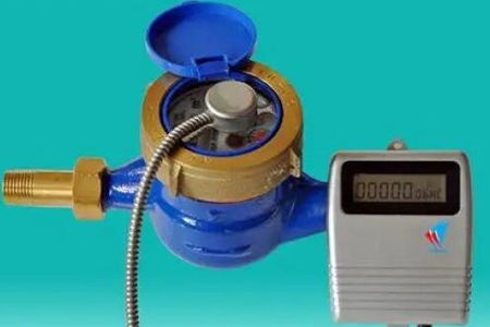 有線遠(yuǎn)傳水表如何接水管？廠家為你科普！