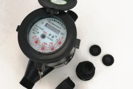 遠(yuǎn)傳水表廠家告訴你選擇水表時(shí)需要考慮這些因素！ 圖1