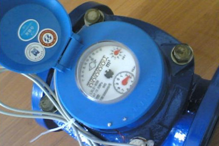 一種密封性好、不易滲水的光電直讀遠傳水表